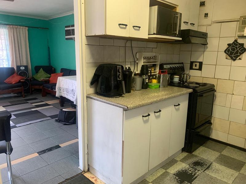 3 Bedroom Property for Sale in Lentegeur Western Cape